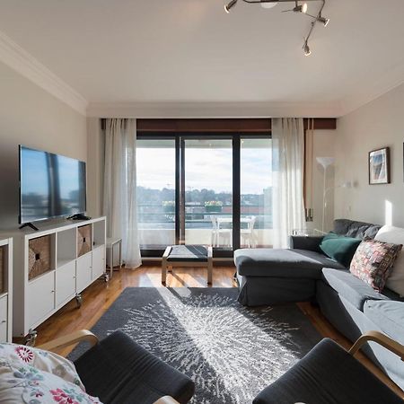 Lovelystay - Charming 3Br Flat W/ Free Parking In Devesas Vila Nova de Gaia Kültér fotó