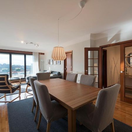 Lovelystay - Charming 3Br Flat W/ Free Parking In Devesas Vila Nova de Gaia Kültér fotó