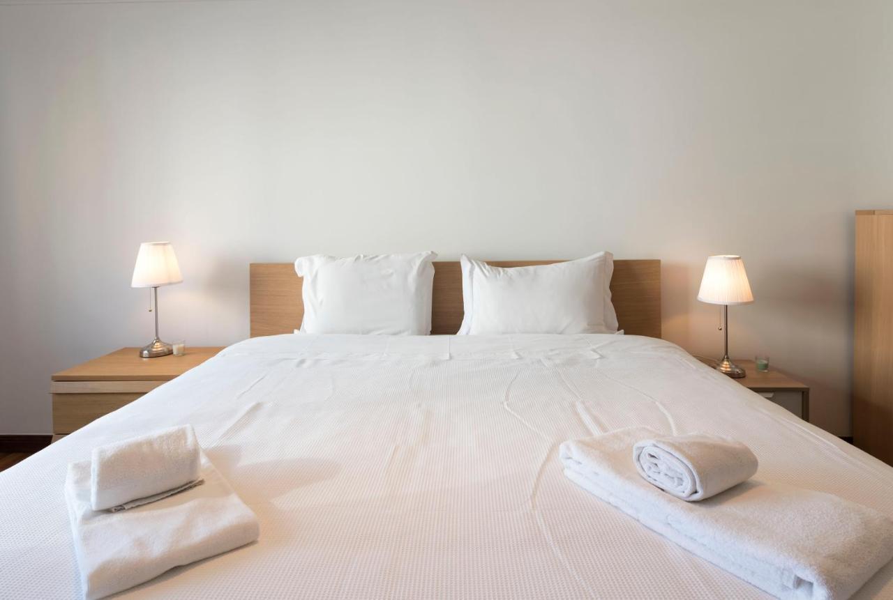 Lovelystay - Charming 3Br Flat W/ Free Parking In Devesas Vila Nova de Gaia Kültér fotó