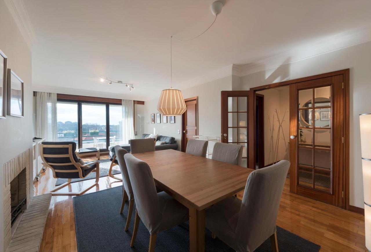 Lovelystay - Charming 3Br Flat W/ Free Parking In Devesas Vila Nova de Gaia Kültér fotó